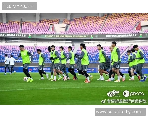 青岛西海岸2026赛季中超赛程揭晓首轮客战浙江次轮挑战海港